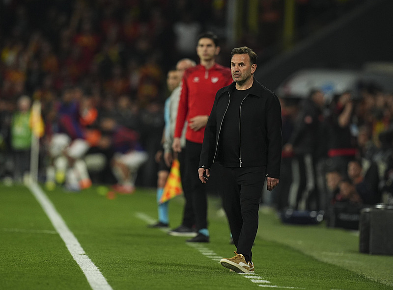 Okan Buruk Galatasaray'a veda edebilir! Transferi için sıraya girdiler-4