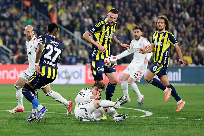 Fenerbahçe'nin yıldızına hırsızlık şoku! 5 şüpheli emniyette-3