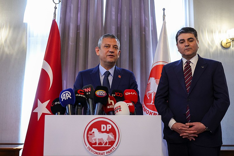 Özgür Özel CHP'li başkanların "bankamatik sevgilileri" skandalını savundu AK Parti'yi hedef aldı-4