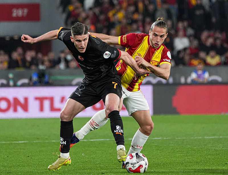 super-ligde-erteleme-maclari-sonrasi-4-takim-pfdkya-sevk-edildi-1775837055158.jpg Süper Lig'de erteleme maçları sonrası 4 takım PFDK'ya sevk edildi-3