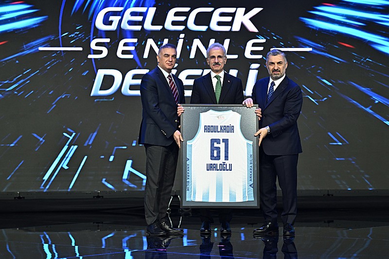 ulastirma-ve-altyapi-bakani-abdulkadir-uraloglu-acikladi-5g-abonesi-29-milyonu-asti-1775818052623.jpeg Ulaştırma ve Altyapı Bakanı Abdulkadir Uraloğlu açıkladı: 5G abonesi 29 milyonu aştı-4