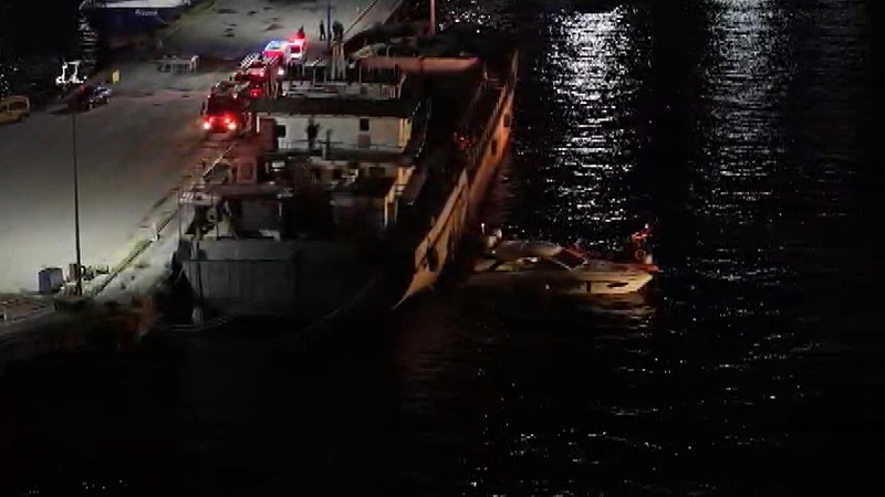 İstanbul Boğazı’nda kaza: Üsküdar Haydarpaşa Limanı'nda tekne, gemiye çarptı-4