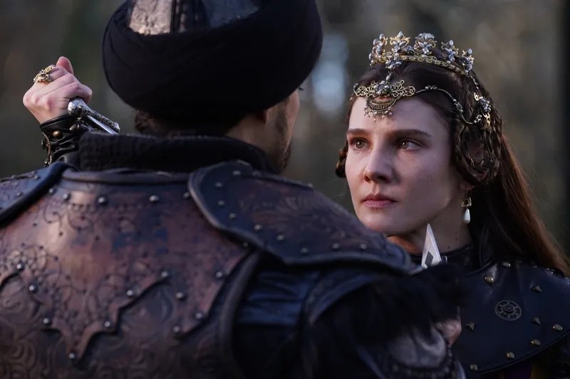 Kuruluş Orhan'ın Asporça'sı Alina Boz’dan set itirafları: "Onunla oynamak çok keyifli"-5