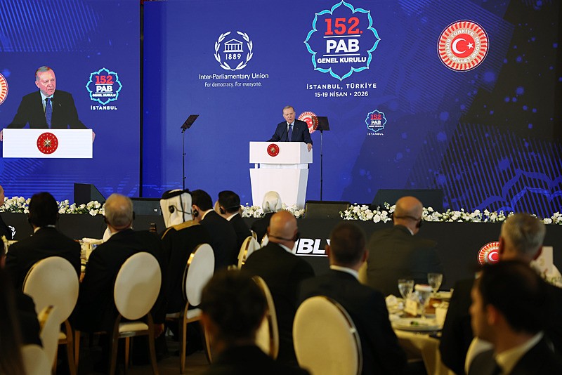 baskan-erdogandan-orta-dogu-mesaji-diplomasinin-yerini-fuzelerin-aldigi-ortamda-kimse-guvende-degildir-1776365472241.jpeg Başkan Erdoğan'dan Orta Doğu mesajı: Diplomasinin yerini füzelerin aldığı ortamda kimse güvende değildir-4