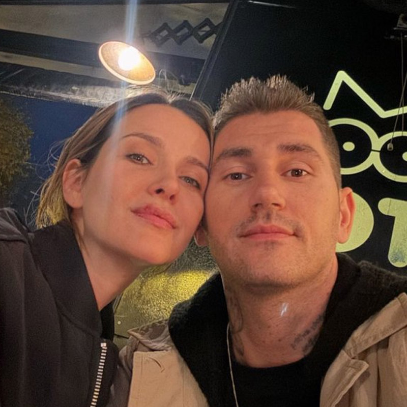 1,5 yıllık evlilik tek celsede bitti: İrem Helvacıoğlu boşandıktan sonra türbede!-3