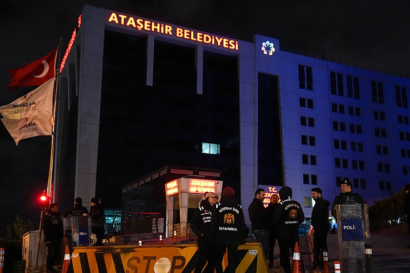 CHP'li Ataşehir Belediyesi'ne rüşvet operasyonu: Onursal Adıgüzel gözaltında | 18 kişilik liste-2