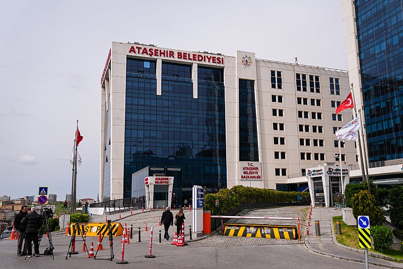 CHP'li Ataşehir Belediyesi'ne rüşvet operasyonu: Onursal Adıgüzel gözaltında | 7 milyonluk pazarlık teknik dinlemede-6