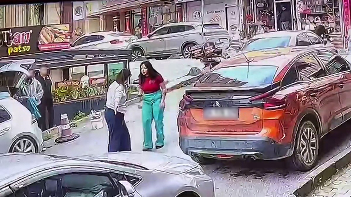 "Kelebek Sarsılmaz" lakaplı Hülya Sönmez'in trafikte attığı "kafa" pahalıya patladı-3