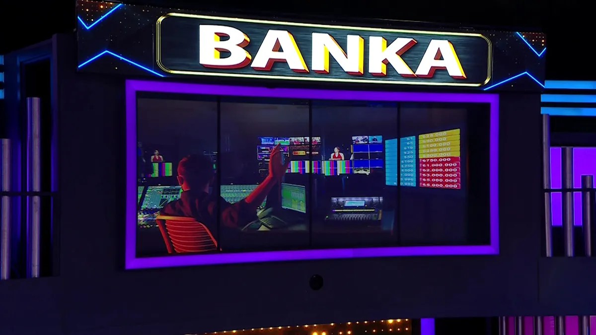 1779959643251.jpeg “Var Mısın Yok Musun” Esra Erol’un sunumuyla atv ekranlarında! 5 milyon liralık dev ödül için ilk kutu bu akşam açılıyor-4