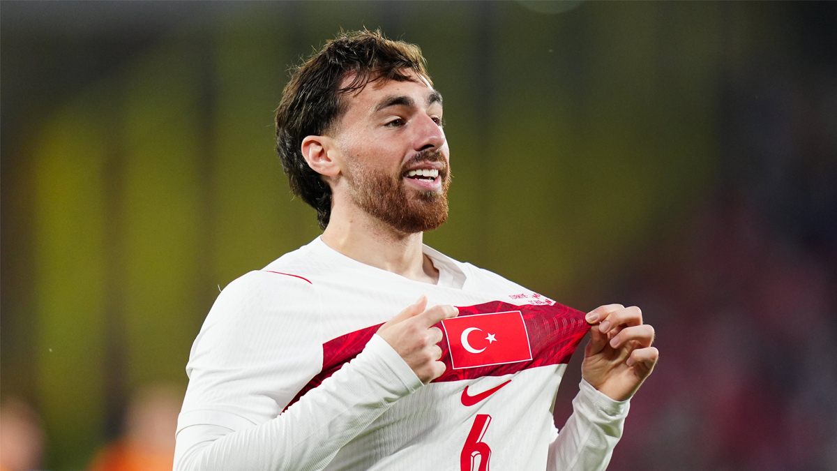 Orkun Kökçü gol perdesini açtı