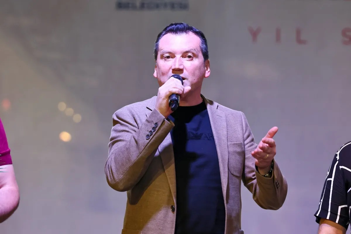 21-milyonluk-kamu-zarari-tutuklu-silivri-belediye-baskani-bora-balcioglu-gorevden-uzaklastirildi-1781632962985.jpeg Silivi'de 21 milyonluk kamu zararı: Belediye Başkanı Bora Balcıoğlu görevden uzaklaştırıldı | 11 saatlik emniyet ifadesinde ne dedi?-7
