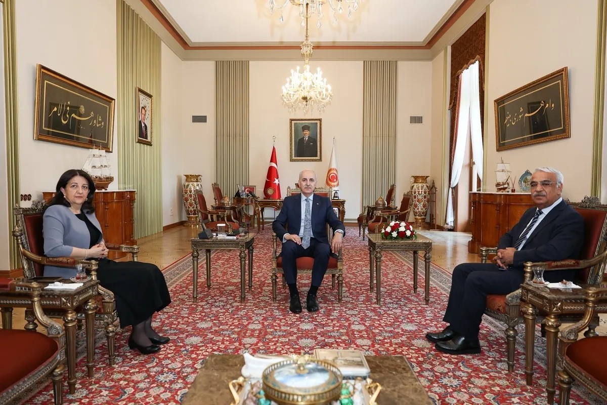 Meclis Başkanı Numan Kurtulmuş, DEM Parti İmralı Heyeti'ni kabul etti