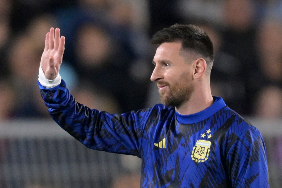 Lionel Messi, Dünya Kupası finallerinde 17 gole ulaşarak zirveye yerleşti.