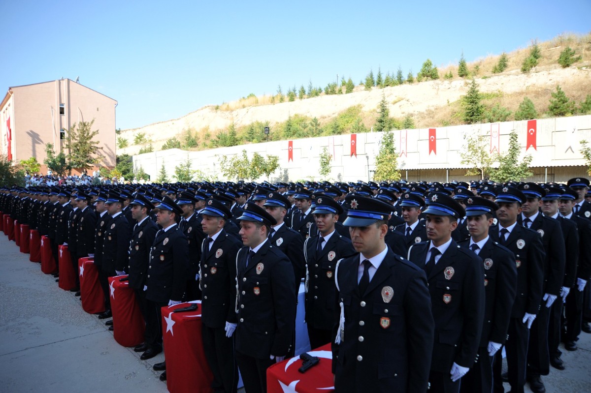 33-donem-pomem-sonuclari-aciklandi-1782229434455.jpg 33. dönem POMEM sonuçları açıklandı: 10 bin öğrenci polis teşkilatına katılacak-4