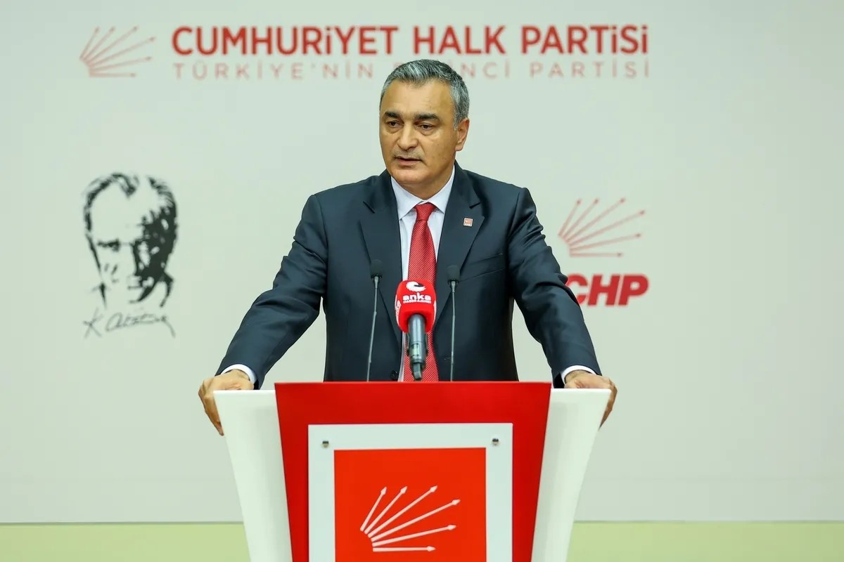 CHP Sözcüsü Müslim Sarı son MYK'da ihraç edilen isimleri açıklamıştı