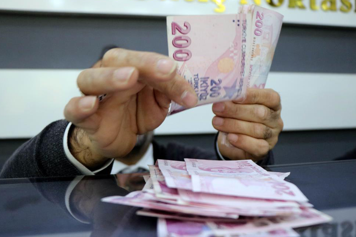 Yapı Kredi 30.000 liraya varan promosyon veriyor. 