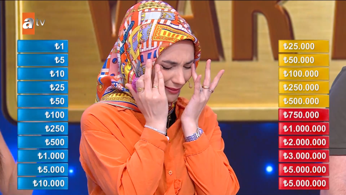 1784839038608.png Borç batağından kurtaran teklif! Kendi kutusunun 15 kat fazlasını kazanan Duygu ailesinin hayatını tamamen değiştirdi-3