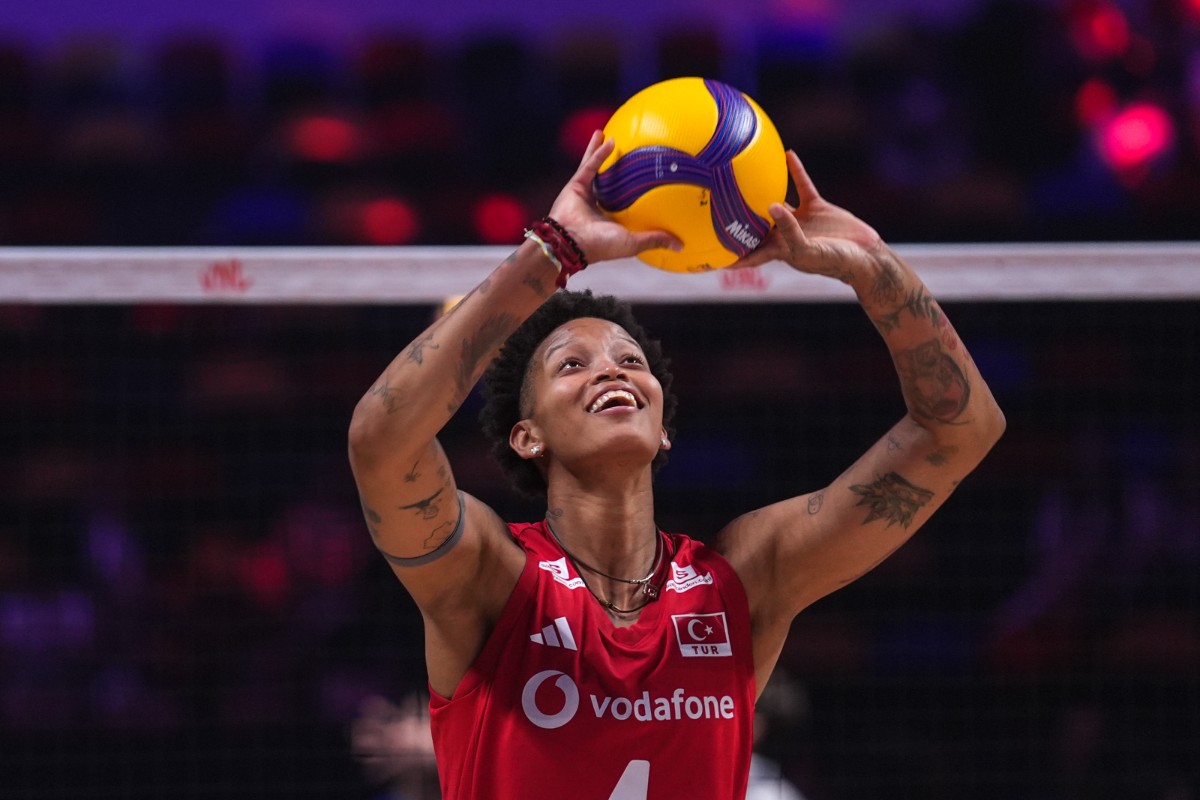 turnuvaya-damga-vuran-melissa-vargasin-kazandigi-mvp-ne-demek-1785076681739.jpg Filenin Sultanları 2026 VNL şampiyonu! Turnuvaya damga vuran Melissa Vargas'ın kazandığı MVP ne demek?-2