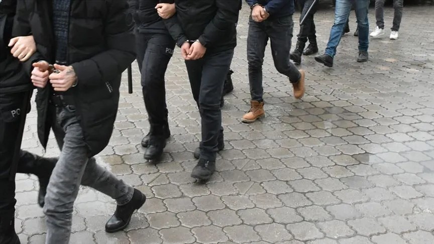 1785477405890.jpeg Foreks yalanıyla 850 milyonluk karanlık ağ: 4 ilde 25 gözaltı kararı... Mal varlıklarına el konuldu-1