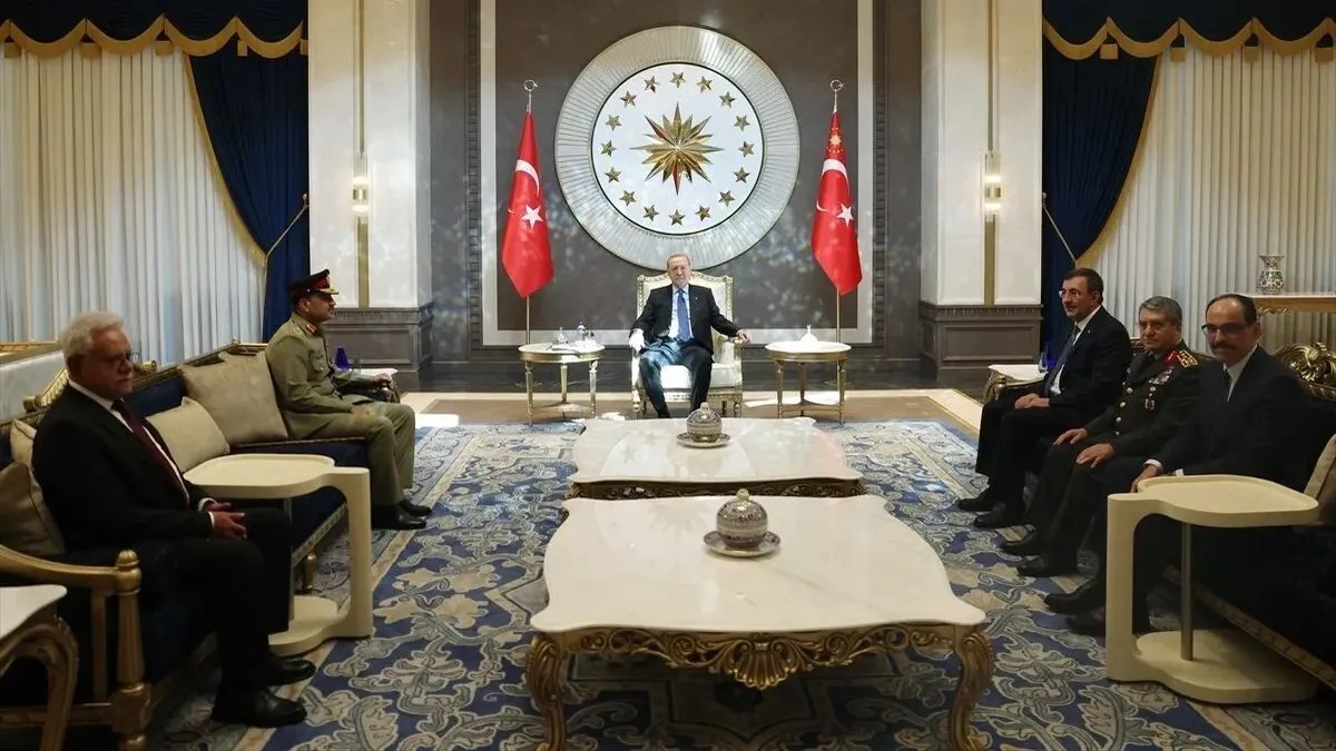 baskan-erdogandan-suudi-arabistan-cikarmasi-temaslarda-bulunacak-1786075072463.jpeg Başkan Erdoğan'ın Cidde çıkarmasının arka planı! Suudi Arabistan ve Pakistan'la üçlü ortak savunma anlaşması: "Islamic NATO" manşetleri-4