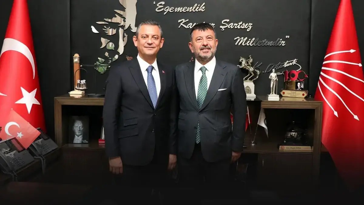 chpli-belediyeleri-haraca-baglamis-1786140554384.jpeg Veli Ağbaba'ya rüşvet fezlekesi: 80 milyon TL’lik para trafiği dosyada! CHP’li belediyeleri haraca bağlamış-2