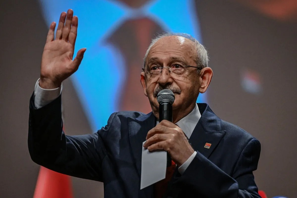 kilicdaroglu-adayim-demedi-adayligini-dedirtti-chpde-yeni-kavga-1787060453270.jpeg CHP'de Kılıçdaroğlu "deklarasyonu"... "Adayım" demedi, adaylığını dedirtti! Koltuk hesabı yapanlara mesaj-3