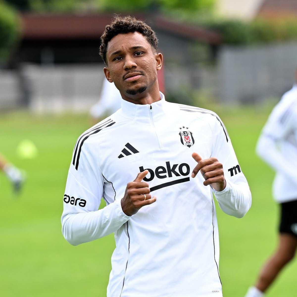 monza-uduokhai-icin-besiktas-ile-masada-henuz-anlasma-yok-1787065785739.jpeg Monza Uduokhai için Beşiktaş ile masada: Henüz anlaşma yok!-2