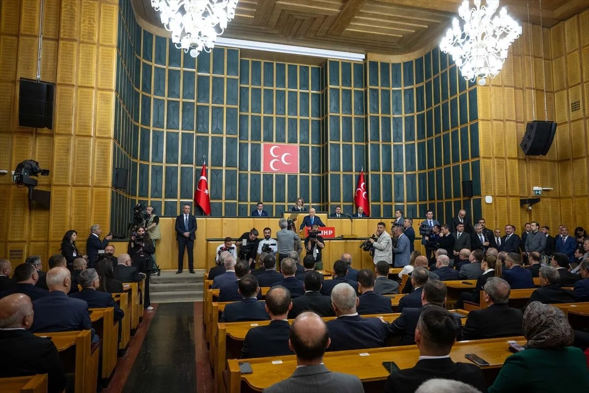 sykes-picot-duzenini-bozduk-yasa-yururluge-girdi-bahceliden-ilk-aciklama-geldi-terorsuz-turkiye-gelecek-turk-a-1787035847973.jpeg Sykes-Picot düzenini bozduk! Yasa yürürlüğe girdi Bahçeli'den ilk açıklama geldi: Terörsüz Türkiye gelecek Türk asırlarının müjdesidir-7