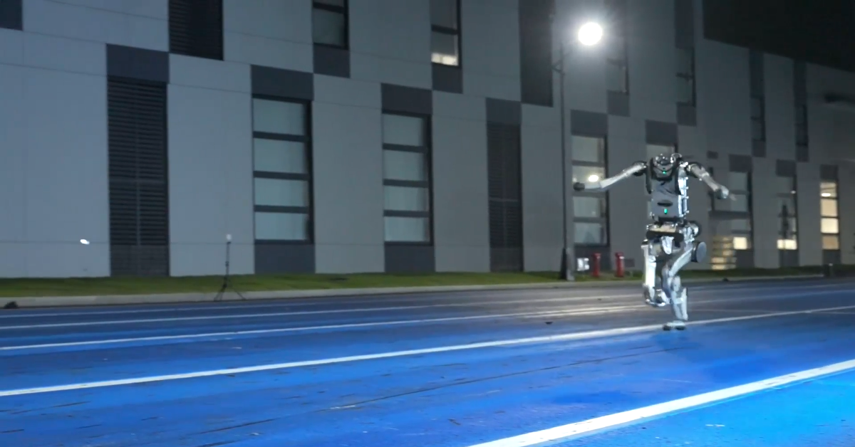 bu-yeni-robot-usain-bolttan-daha-hizli-kosabiliyor-1787179106318.png Artık makinelerden kaçmanın imkanı yok! Bu yeni robot Usain Bolt'tan daha hızlı koşabiliyor-4