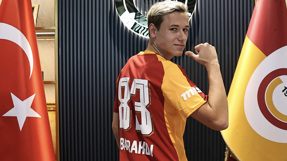 Aleksey Batrakov Lokomotiv Moskova'dan transfer edildi