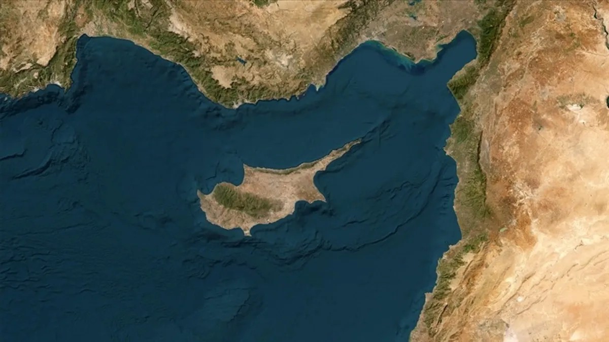 1787488638410.jpeg GKRY’de artan İsrail etkisine Rumlardan yumuşak sömürgeleştirme tepkisi-3