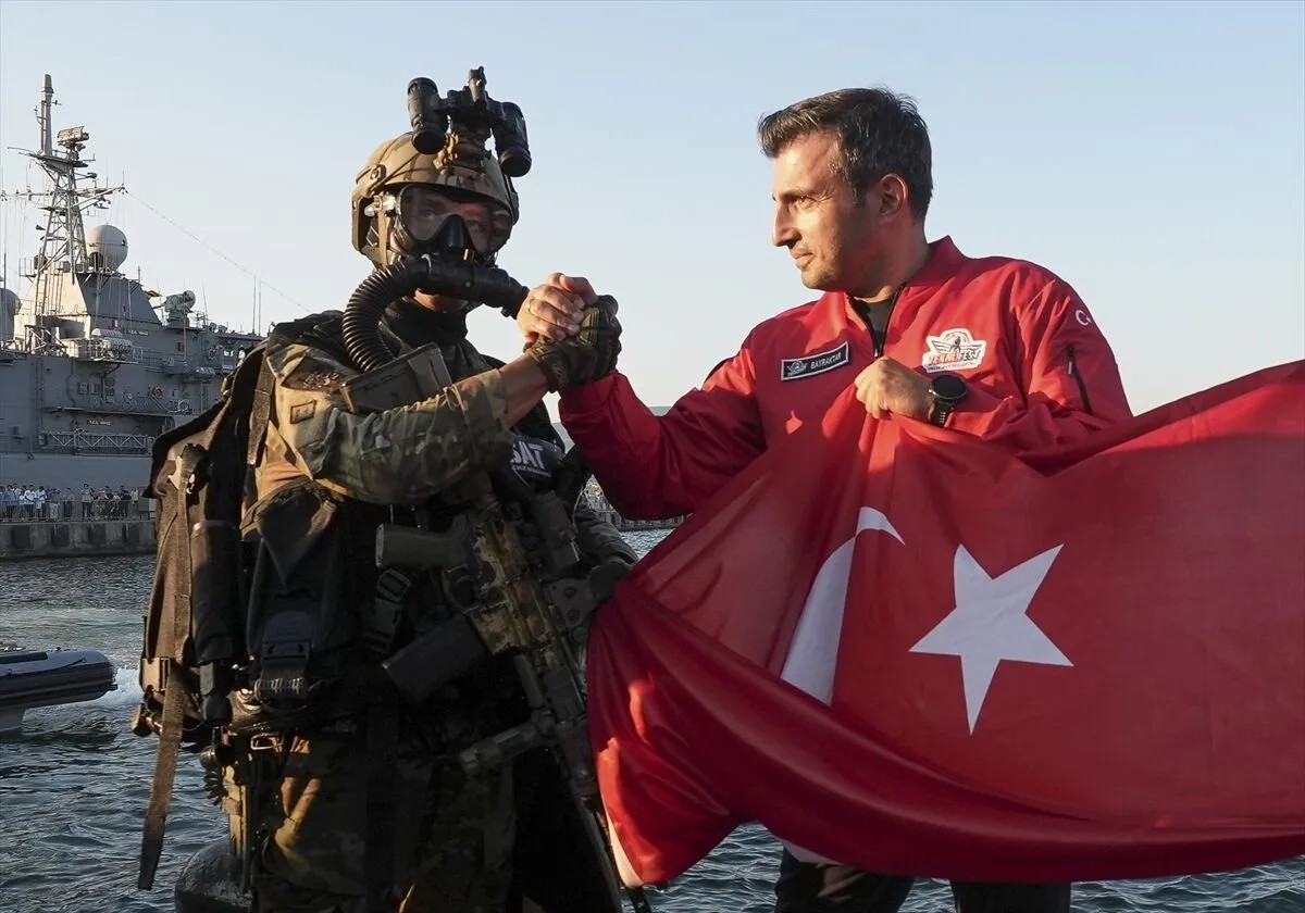 omer-celikten-teknofest-mavi-vatan-mesaji-ozguven-devrimi-suruyor-1787493464294.jpeg Ömer Çelik’ten TEKNOFEST Mavi Vatan mesajı: Özgüven devrimi sürüyor-5