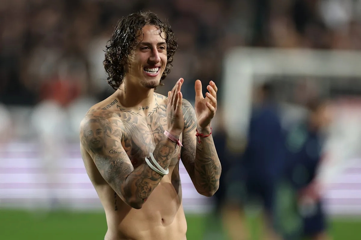 Fabio Silva takımının Bayern Münih ile oynadığı Süper Kupa maçında 1 gol attı