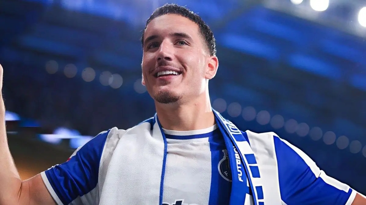 Deniz Gül Porto'nun kadrosunda yer alıyor