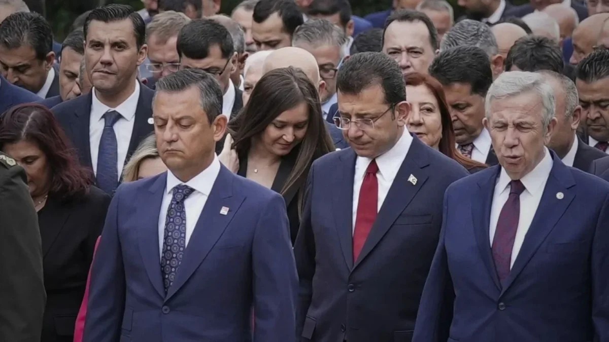 kulis-mansur-yavas-yakin-cevresine-ne-dedi-ne-chp-ne-yeni-parti-1789290216932.jpeg Kulis: Mansur Yavaş yakın çevresine ne dedi? Ne CHP ne YENİ Parti: "İstifa" iddiası-7