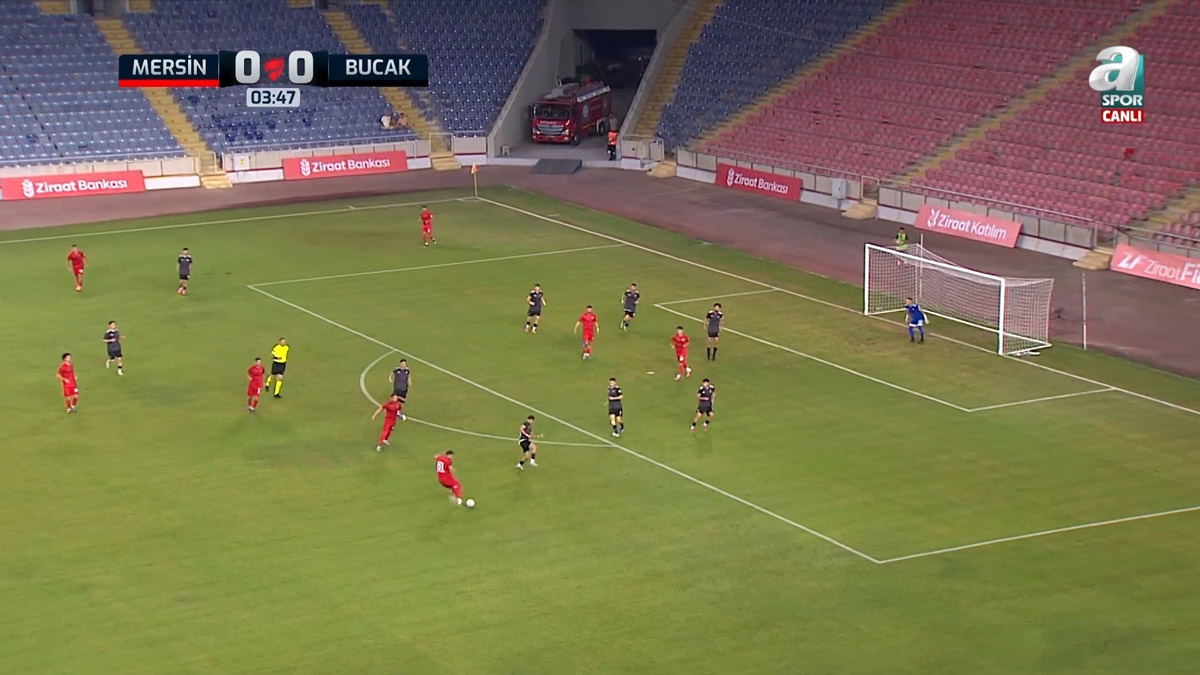 Yeni Mersin İdmanyurdu Ali Yahya Bilgin ile 1-0 öne geçti (Fotoğraflar Takvim Fotoğraf Arşivi’nden alınmıştır.)