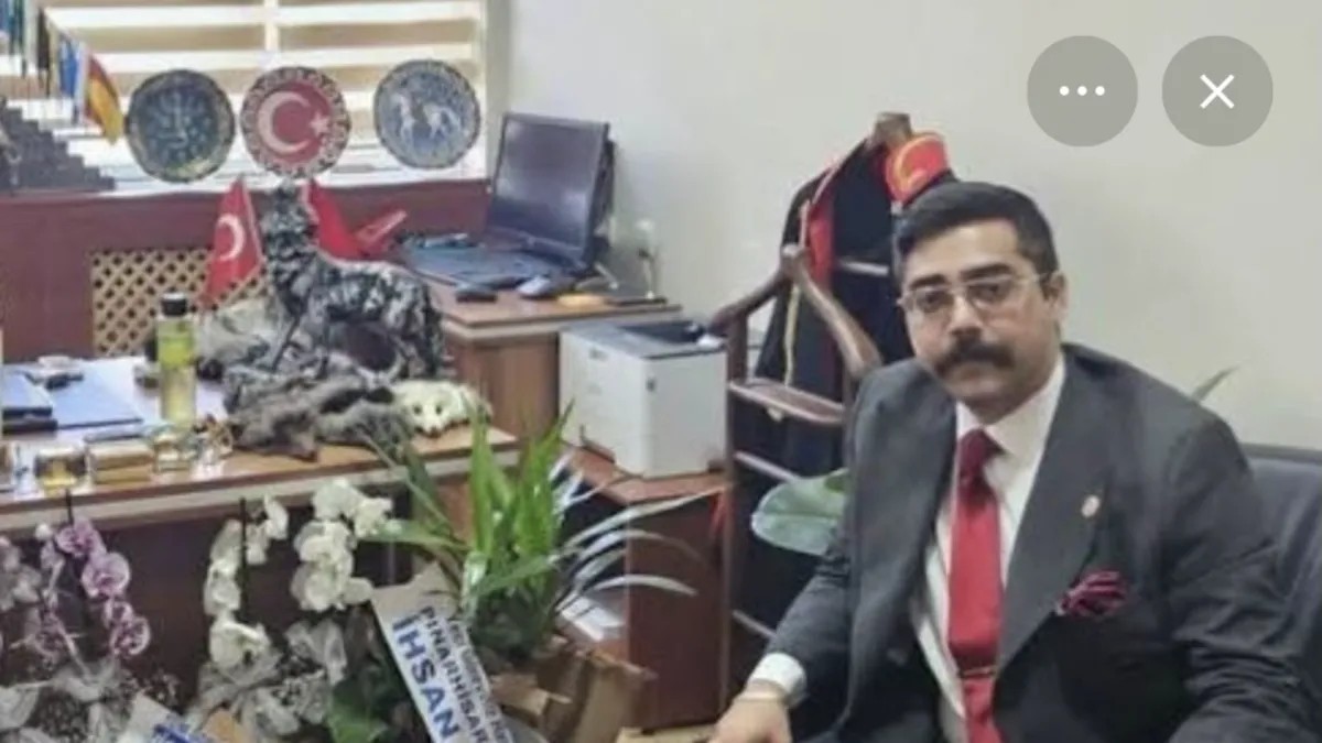 Türkşad Kunthan Uçuk.