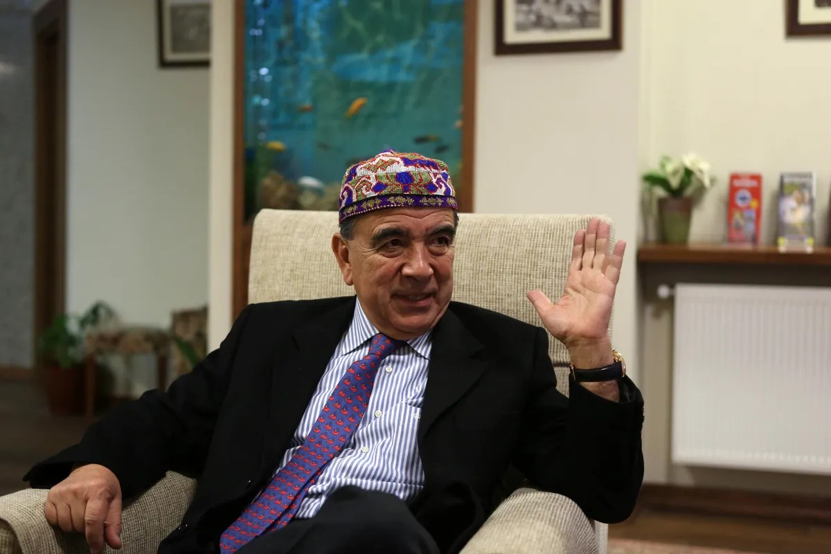 Enver Altaylı