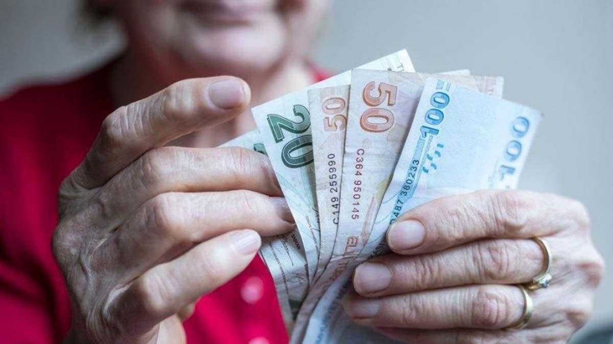 Emeklilik başvuru tarihi önem taşıyor (Fotoğraflar: Takvim Foto Arşivi ve AA)