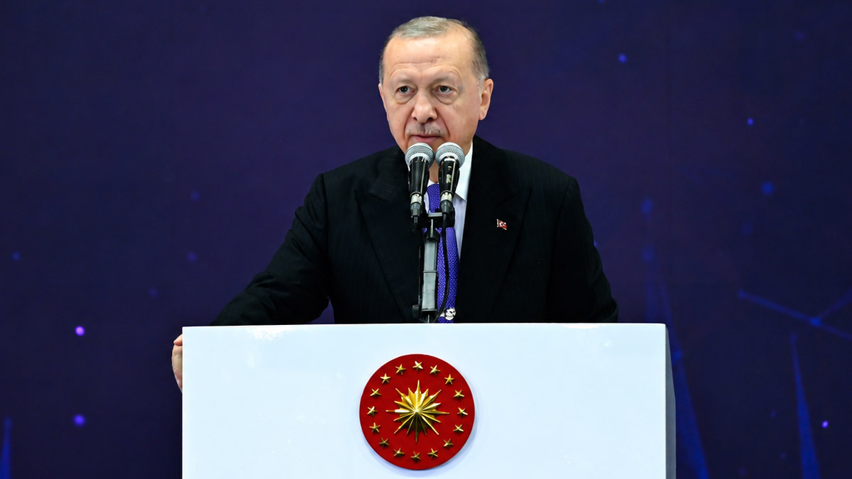 yagli-gures-cumhurbaskanligi-kupasinda-final-heyecani-1790432926917.jpg Yağlı Güreş Cumhurbaşkanlığı Kupası'nda şampiyon belli oluyor! Başkan Erdoğan tribünde-3