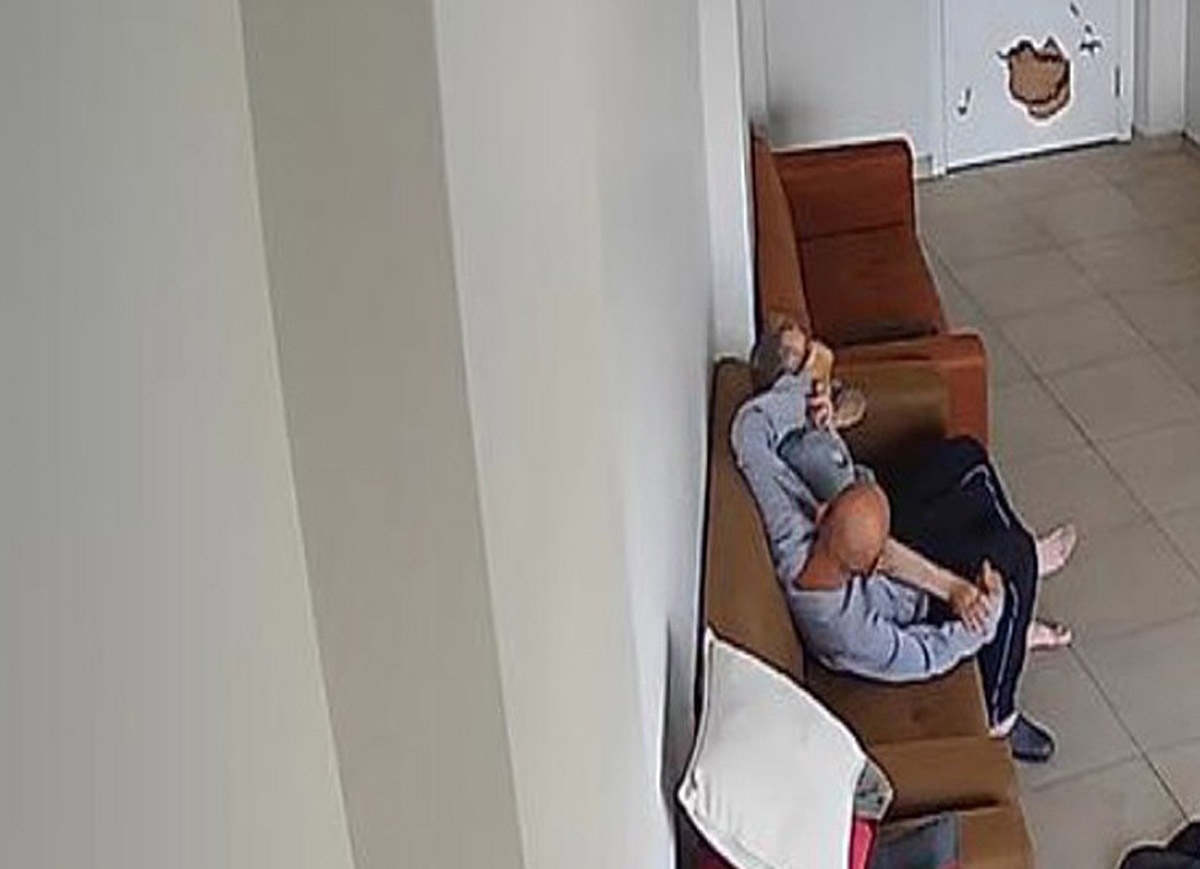 Halil İbrahim Gazioğlu, Ahmet İsmail Genç'e saldırdı.