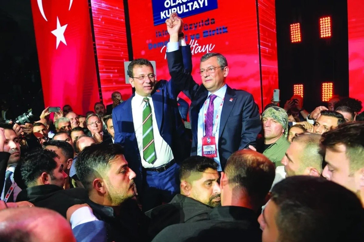 sistemin-iki-numarasi-imamoglunun-gizli-kasasi-murat-gulibrahimoglu-yunanistanda-enselendi-1791531446014.jpeg 'SİSTEM'in iki numarası: İmamoğlu'nun gizli kasası Murat Gülibrahimoğlu Yunanistan'da enselendi! TAKVİM günah galerisin açtı-5