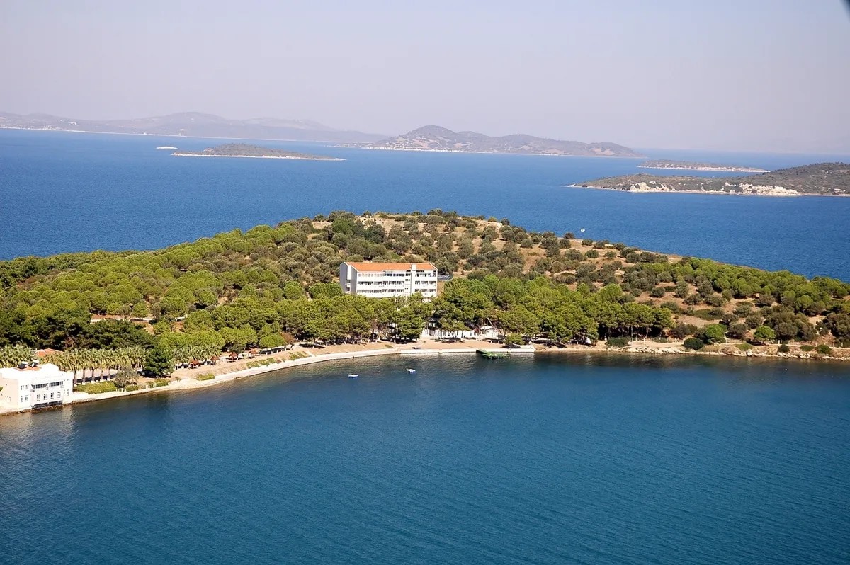 Karantina Adası