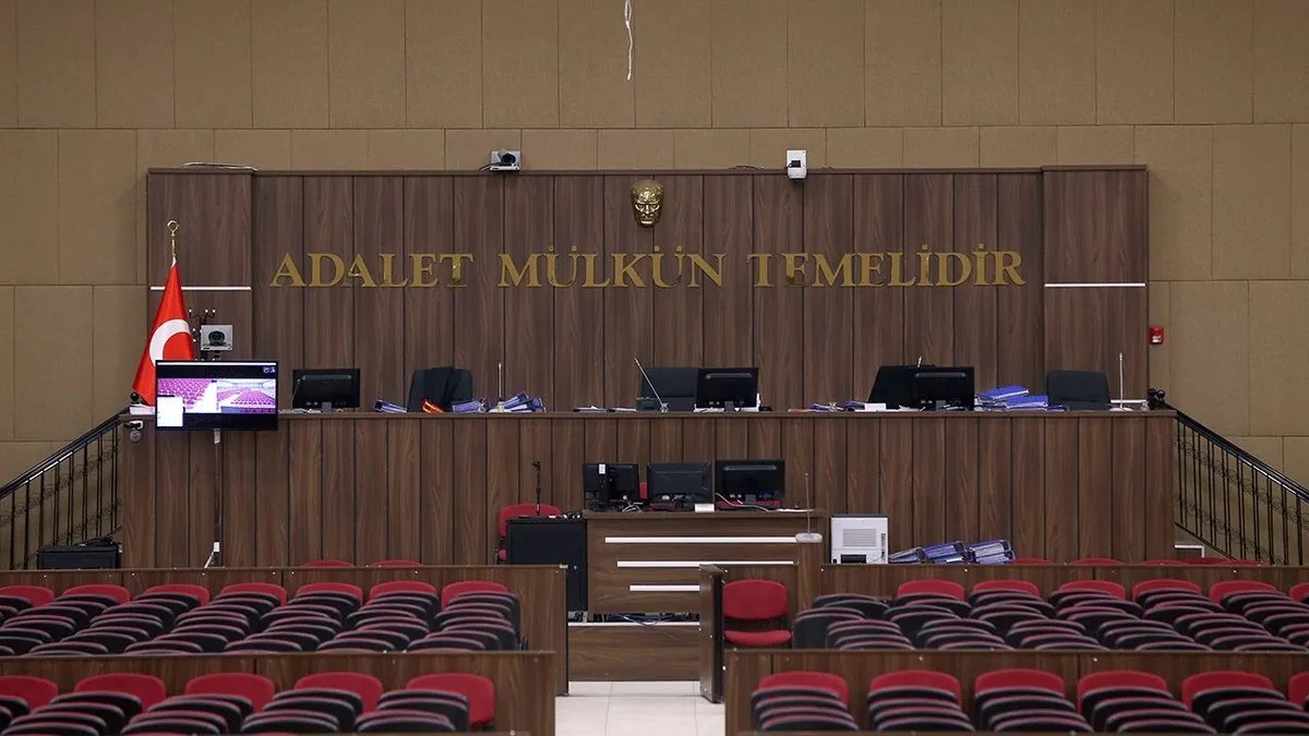 Bölge Adliye Mahkemesi, tarihsiz belgenin gerçek bir istifa dilekçesi sayılamayacağına hükmetti.