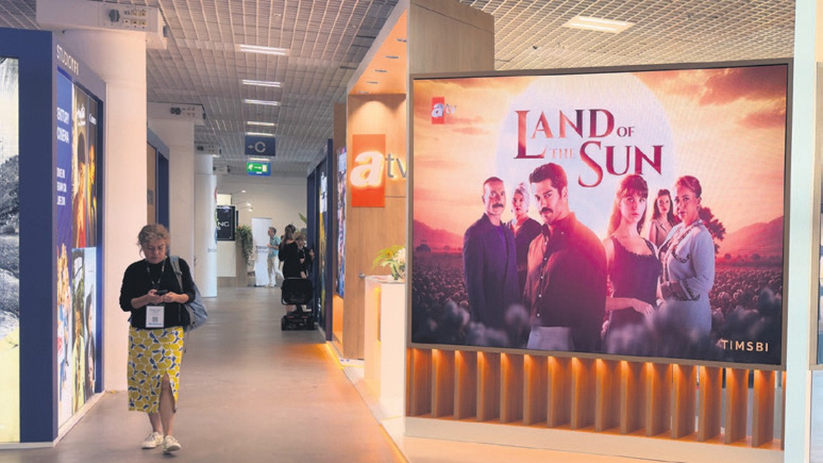 Türk dizileri uluslararası pazarda ilgi görmeye devam ederken, atv'nin dört yeni yapımı Cannes'daki MIPCOM'da tanıtılıyor.