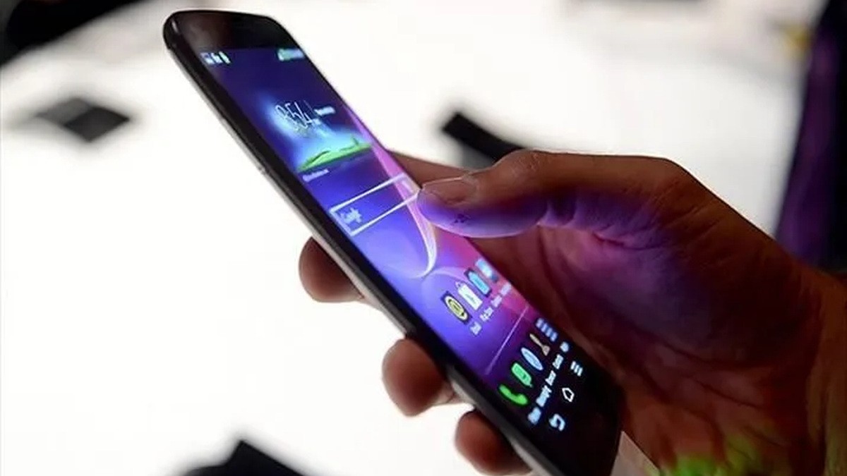 cep-telefonunda-taksit-siniri-40-bin-tlye-cikarildi-1792077828306.jpeg Sıfır ve yenilenmiş telefon satışında yeni dönem: Cep telefonunda taksit sınırı 40 bin TL'ye çıkarıldı!-3