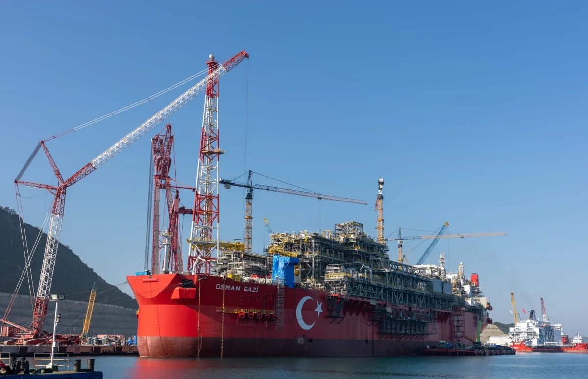 Berat Albayrak'ın çizdiği Milli Enerji Vizyonu taçlandı: Osman Gazi 20 yıllık görev için Karadeniz'e açıldı-2