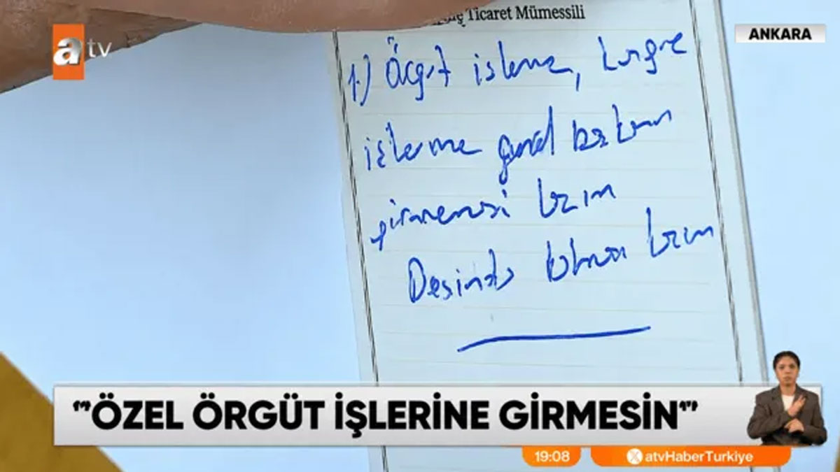Yeni Parti sıralarında yaşanan not trafiği, parti içindeki görüş ayrılıklarına ilişkin tartışmaları alevlendirdi. (Foto: ATV Haber)