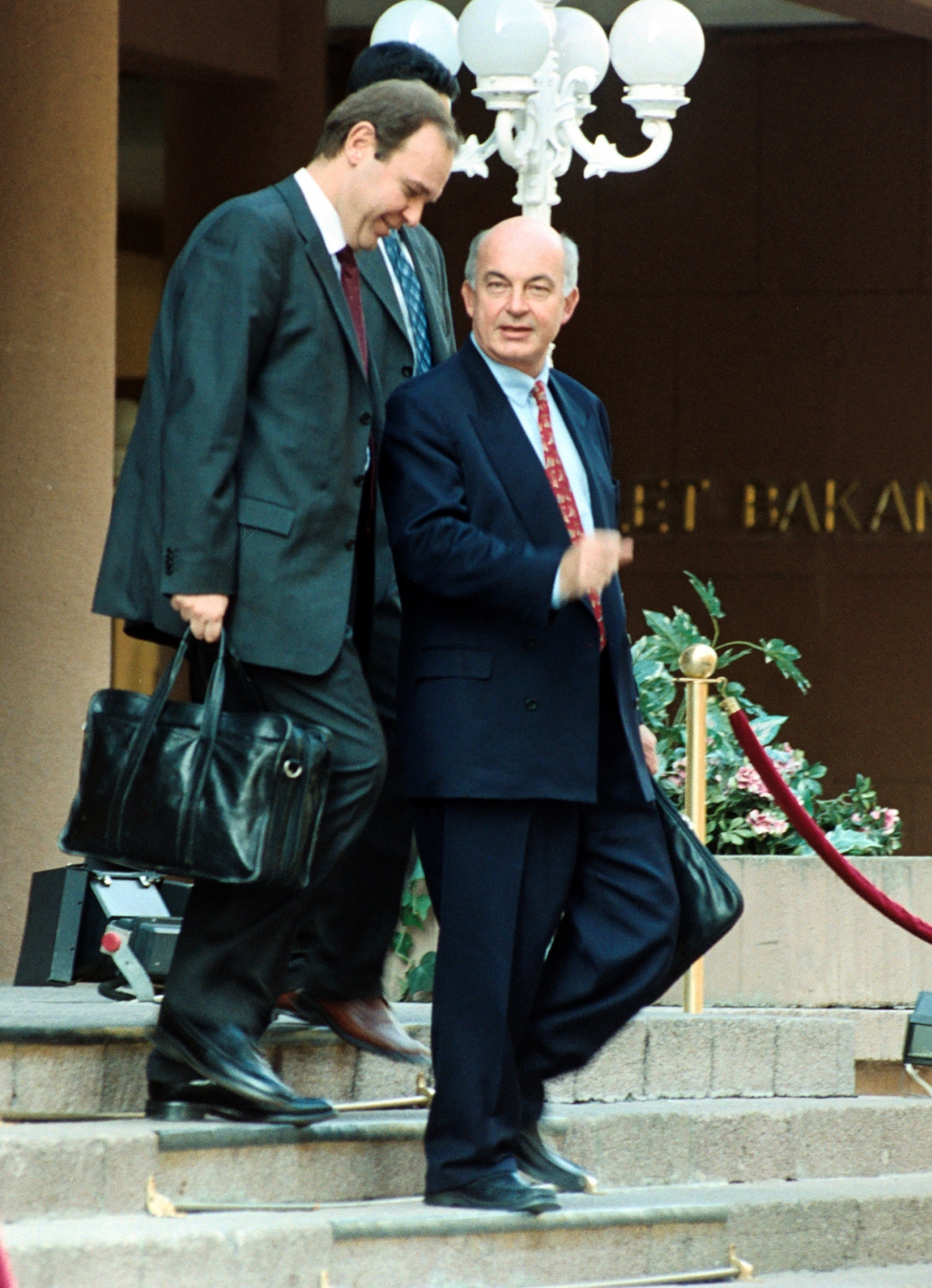 Faik Öztrak, Türkiye'yi IMF'ye mahkum eden Kemal Derviş’in kurmay kadrosundaydı (Fotoğraf: Depo Photos)