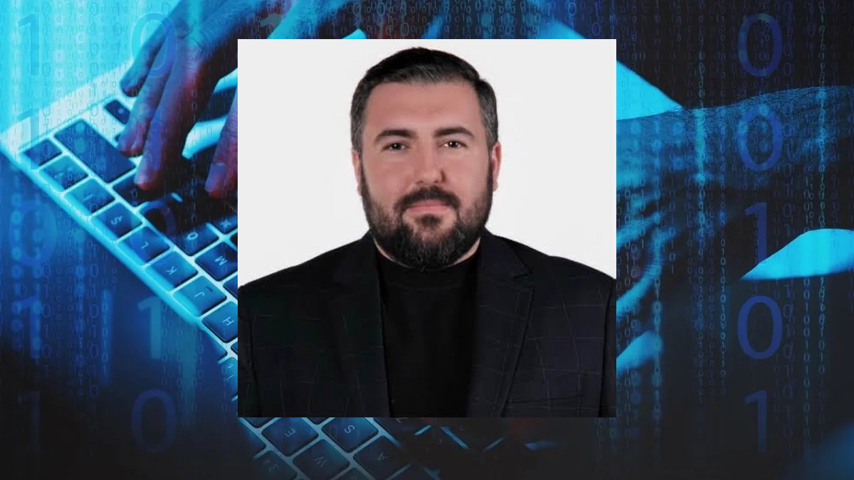 İstanbul Ticaret Üniversitesi İletişim Fakültesi Öğretim Üyesi Doç. Dr. Berk Çaycı.